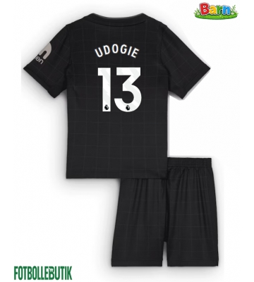 Tottenham Hotspur Destiny Udogie #13 Bortaställ Barn 2025-26 Kortärmad (+ Korta byxor)